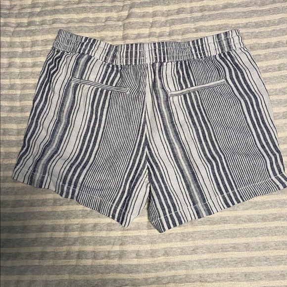 Linen shorts medium - Picture 2 of 2